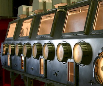 Glove-Box_crop1